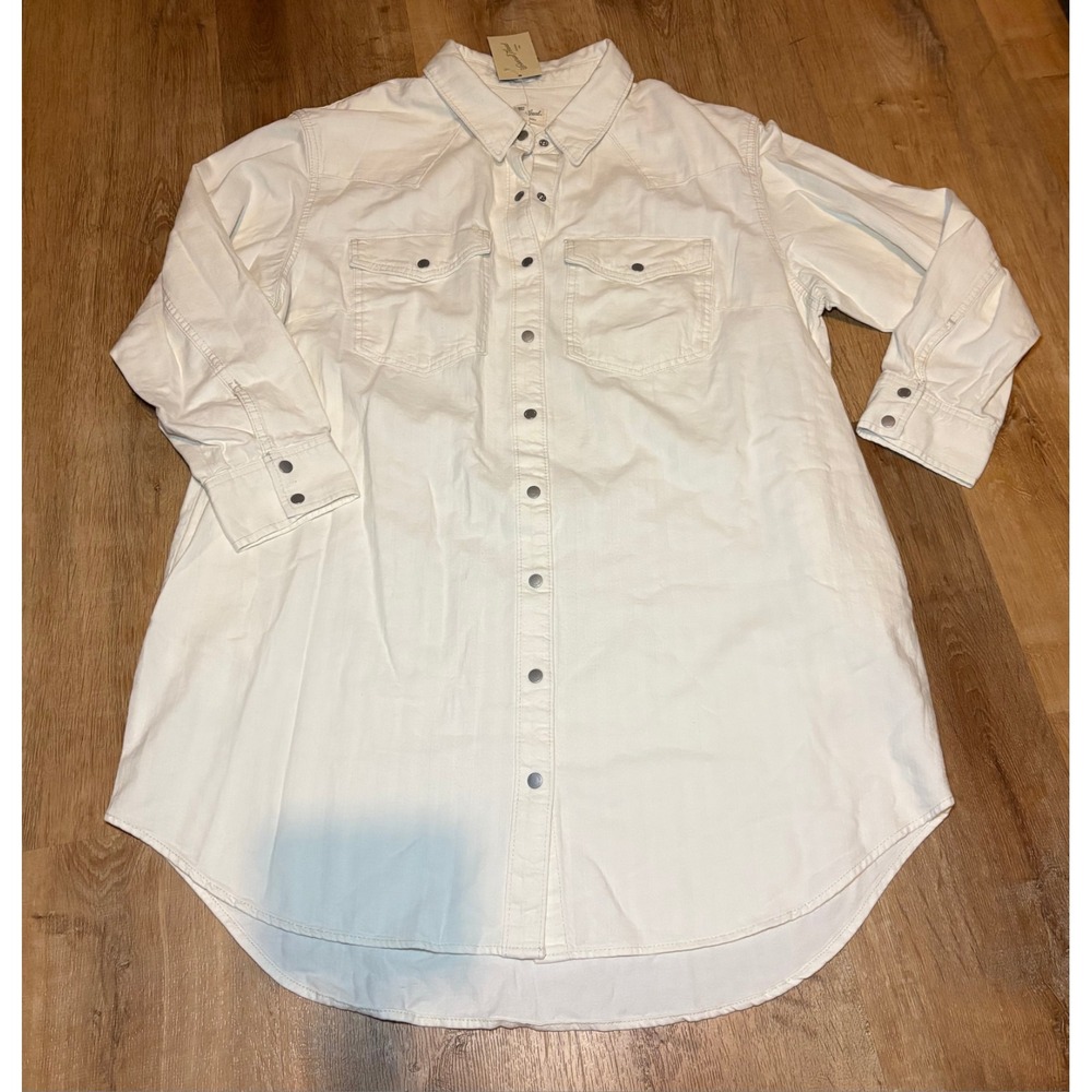 women's universal Thread white western snap Shirt Nwt XL